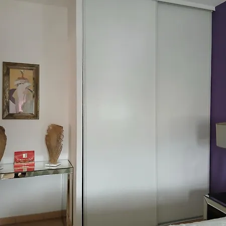 Location 2 Personnes Chez Angela Проживание в семье *